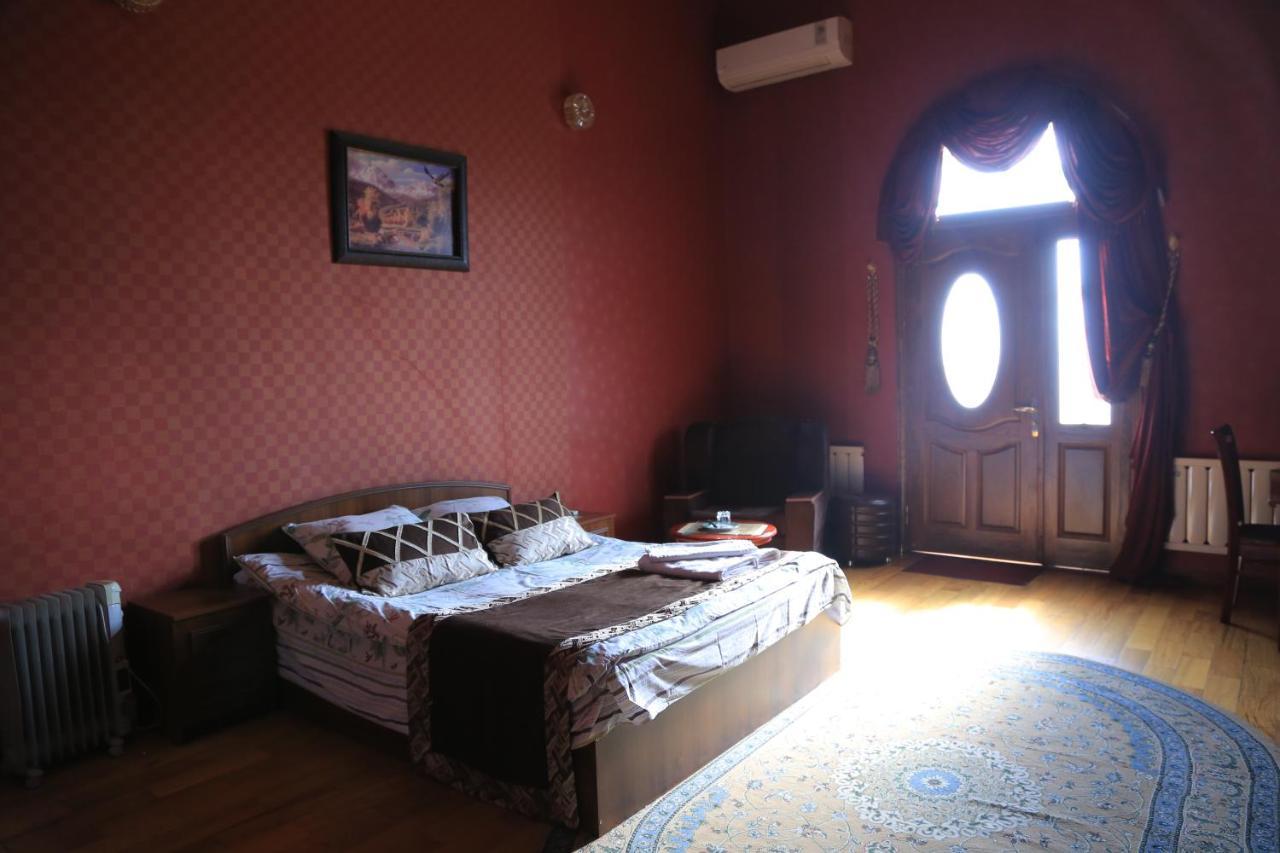 Almaz Guest House Dusjanbe Eksteriør billede